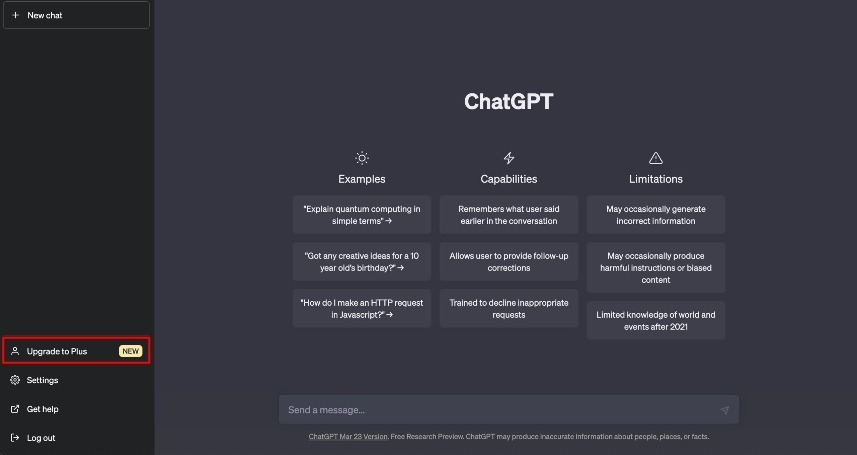 Chat GPTメイン画面 「Upgrade to Plus」をクリック